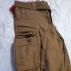 Men's khaki cargo shorts